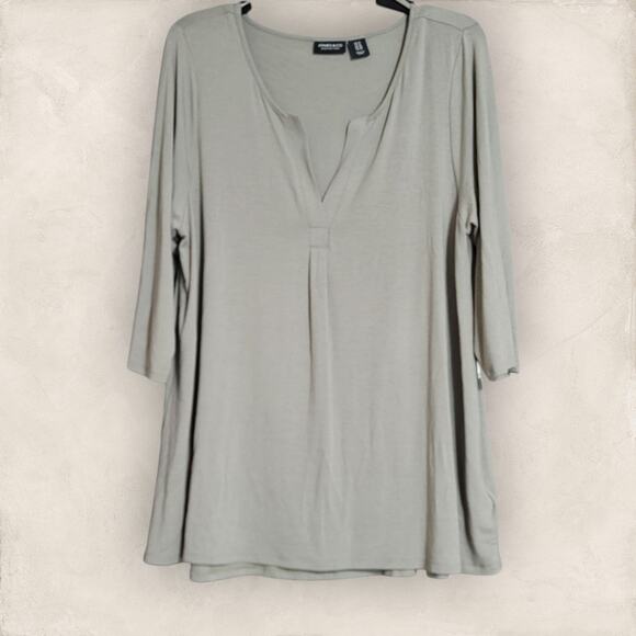 Jones & Co Green Pullover V-neck Tunic Size 1X - Picture 1 of 6